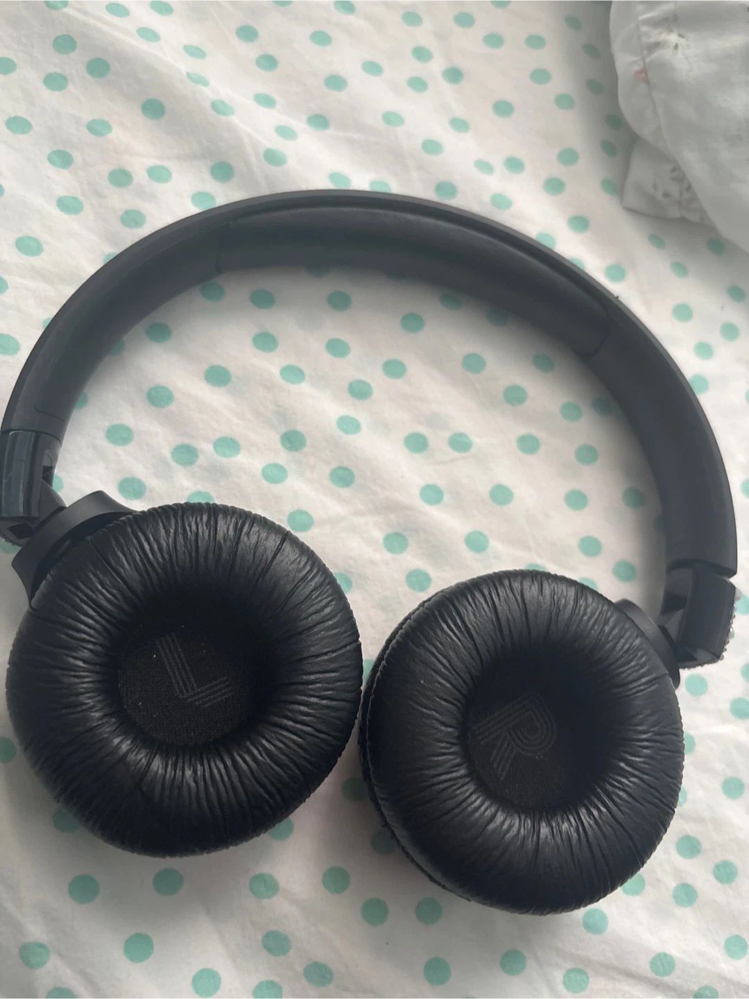 JBL Black Wireless Headphones with Rhinestone Accents - photo 2