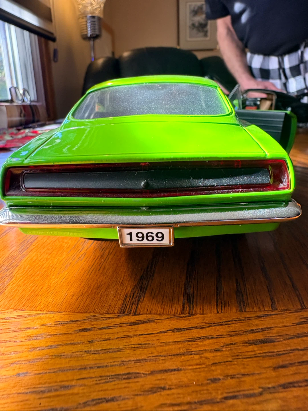 1969 Plymouth Barracuda 440 Diecast Model Car - photo 4