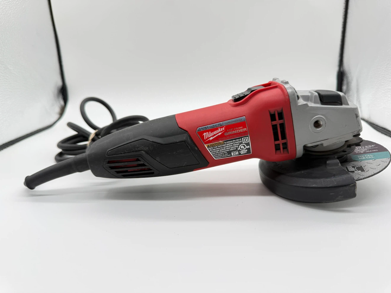 Milwaukee 7Amp Corded 4-1/2Inch Small Angle Grinder 6130-33 - photo 2
