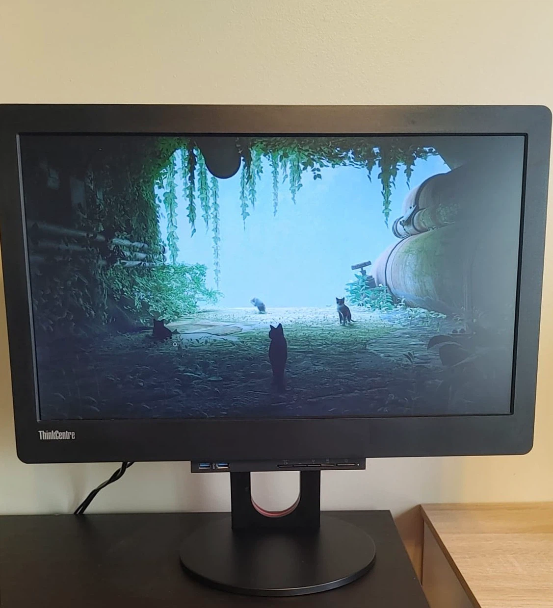 Lenovo ThinkCentre Tiny-in-One 23 LED monitor - photo 2