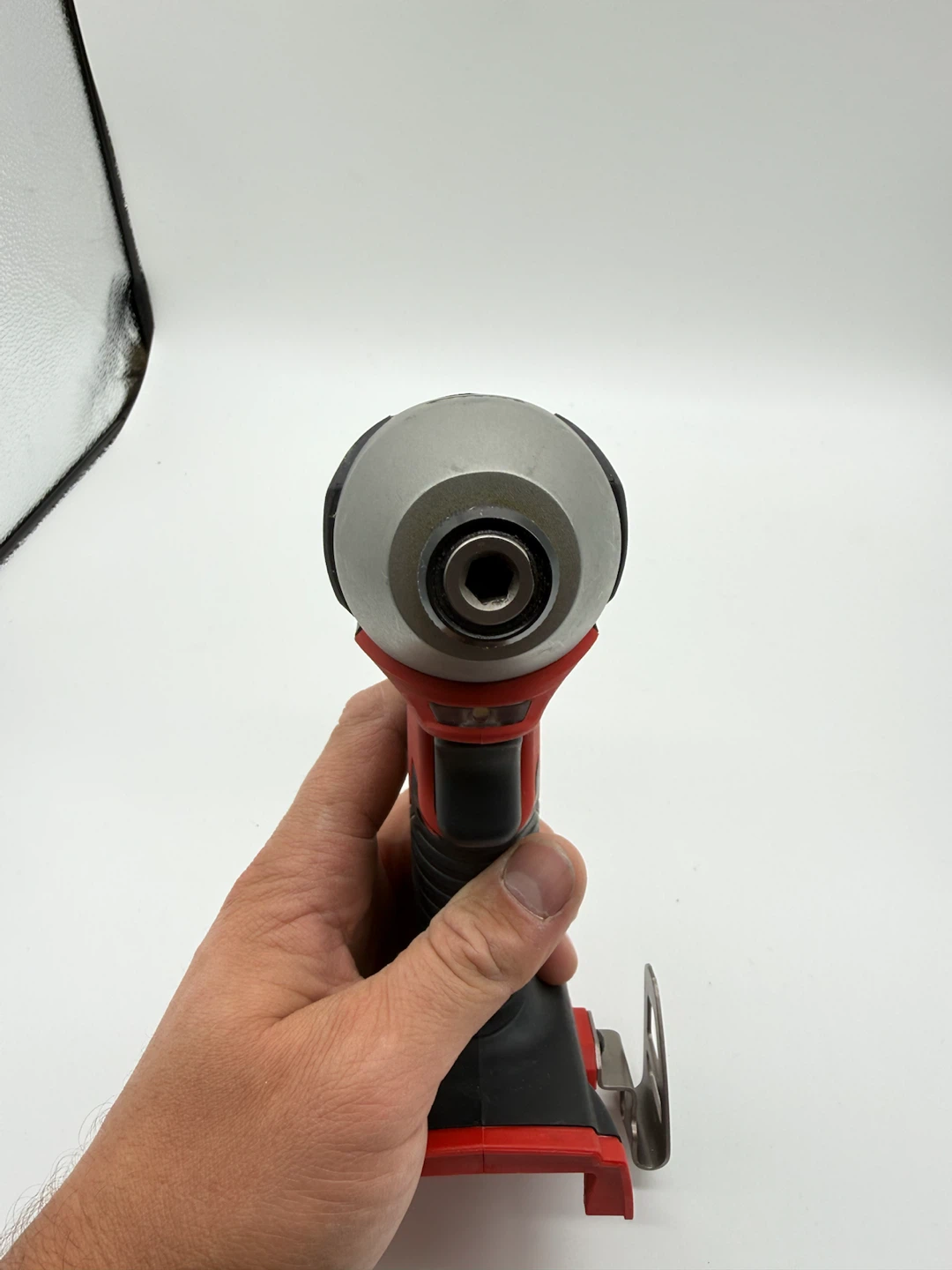 Milwaukee M18 Cordless 1/4in Hex Impact Driver Tool Only 2656-20 - photo 2