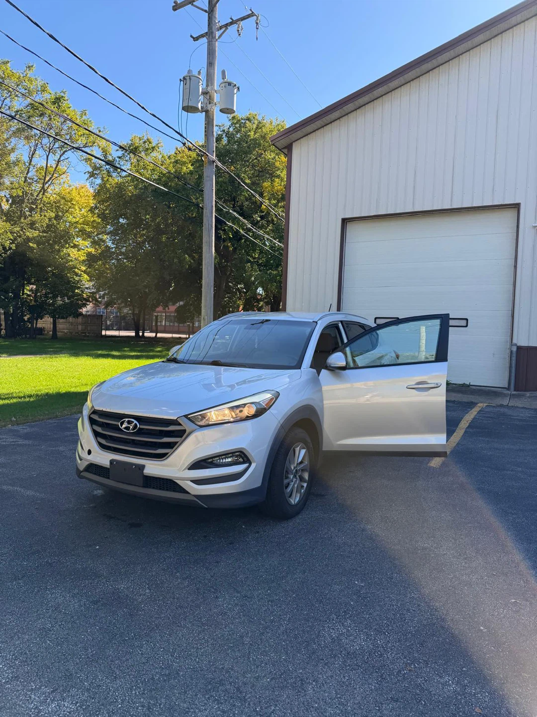 Silver Hyundai Tucson 1.6T AWD 2016