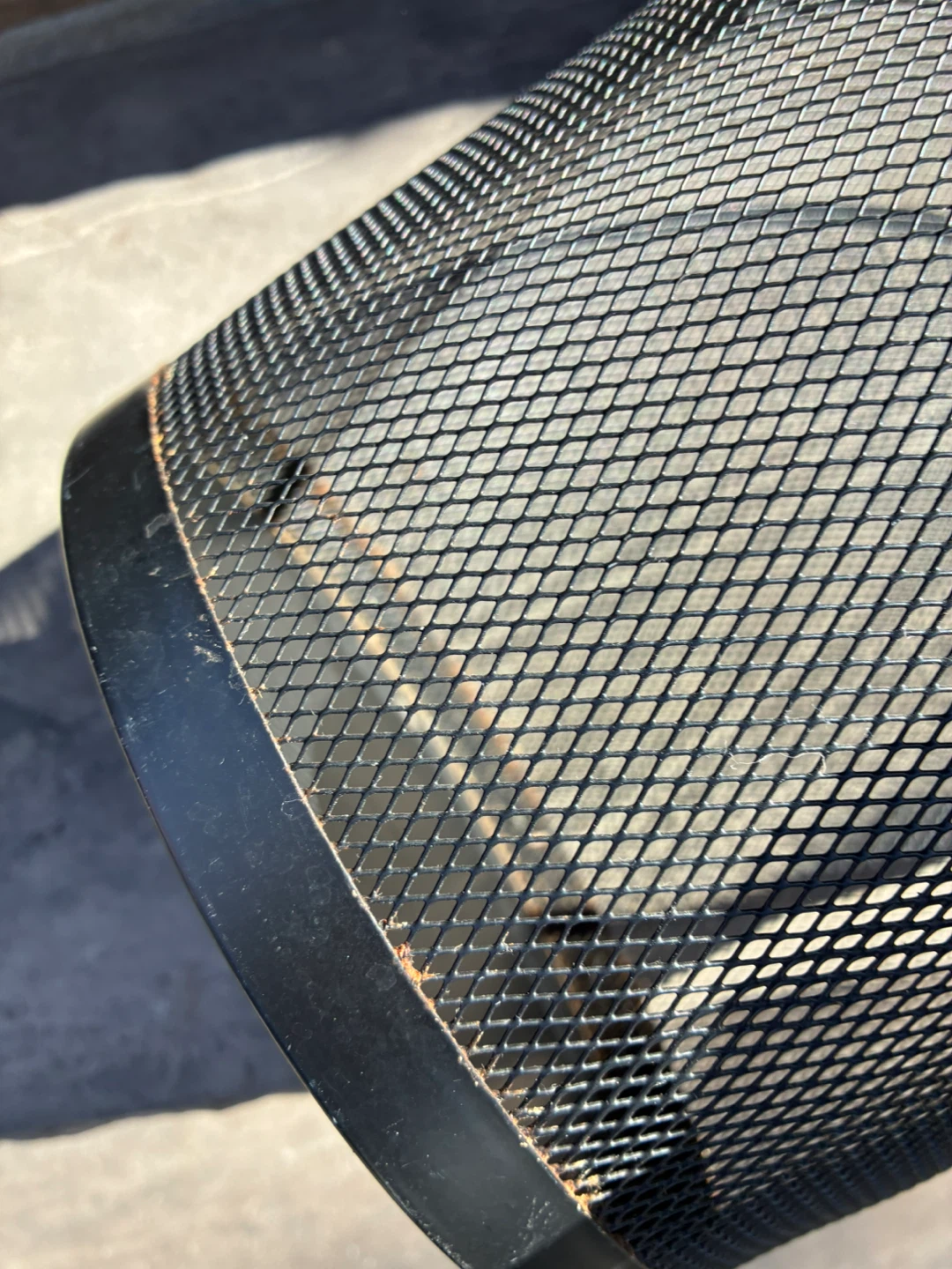Modern sleek Black Metal Mesh Wastebasket Office Garbage Bin - photo 4