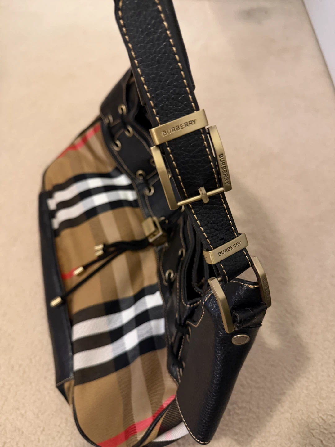 Vintage Burberry Nova Check Shoulder Bag – Black Leather & Plaid - photo 2