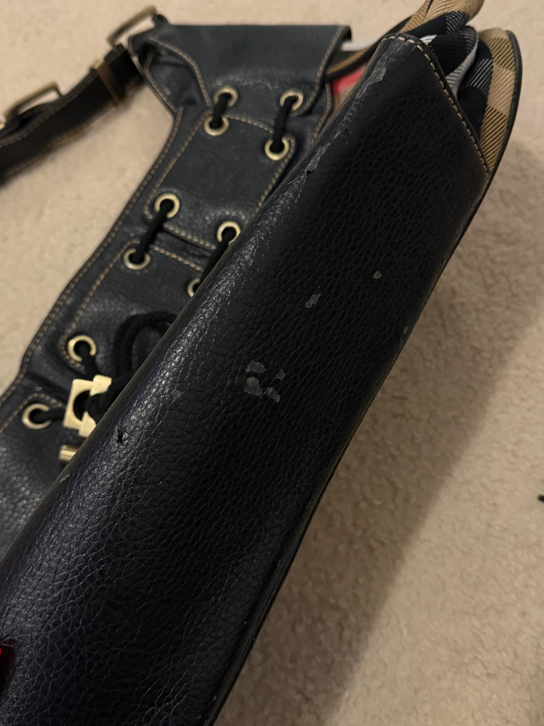 Vintage Burberry Nova Check Shoulder Bag – Black Leather & Plaid - photo 4