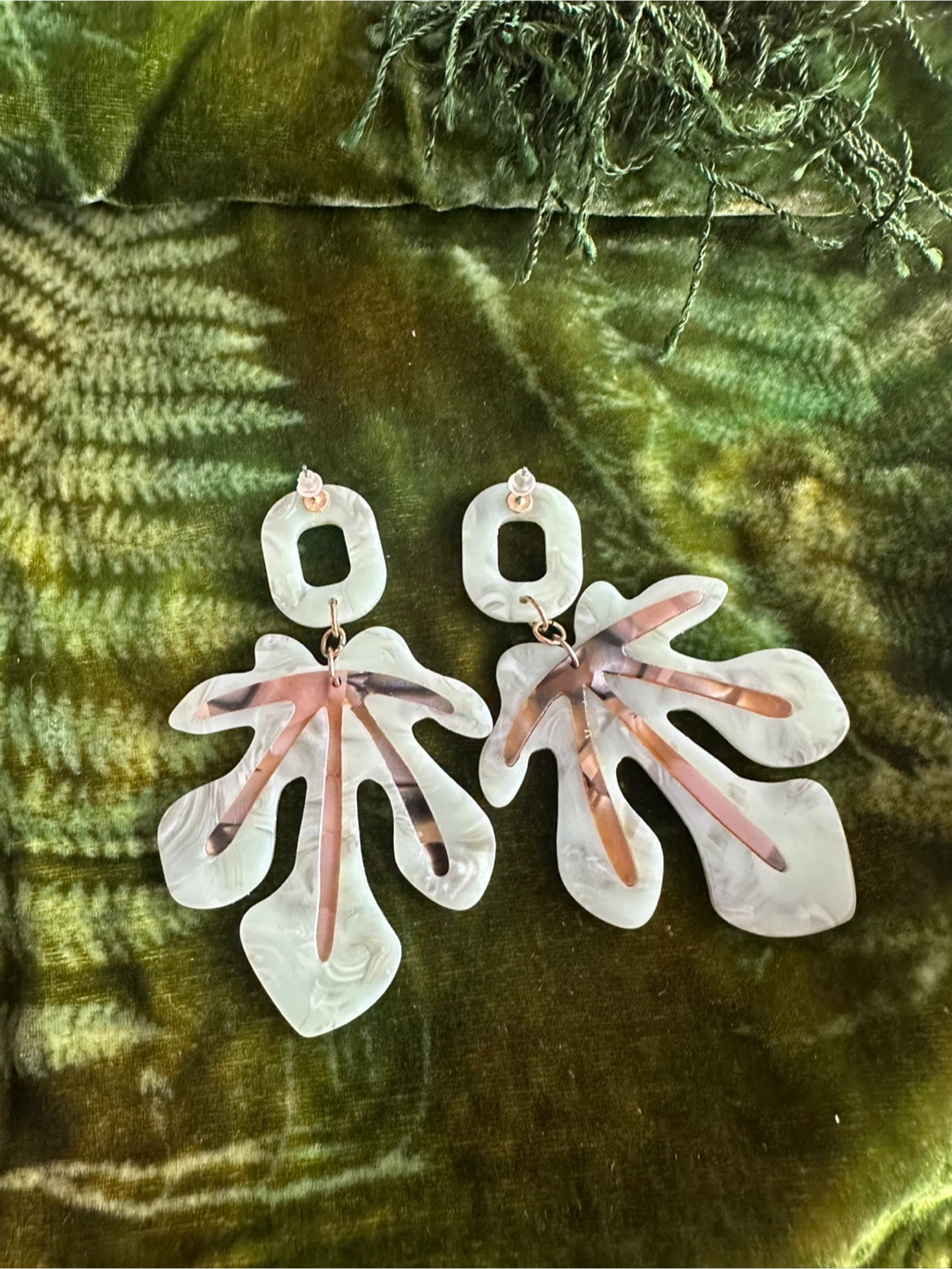 Green Leaf Resin Statement Earrings - photo 3