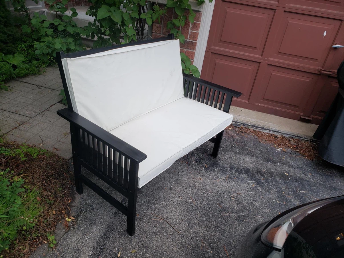 Outdoor Bench - Excellent Condition