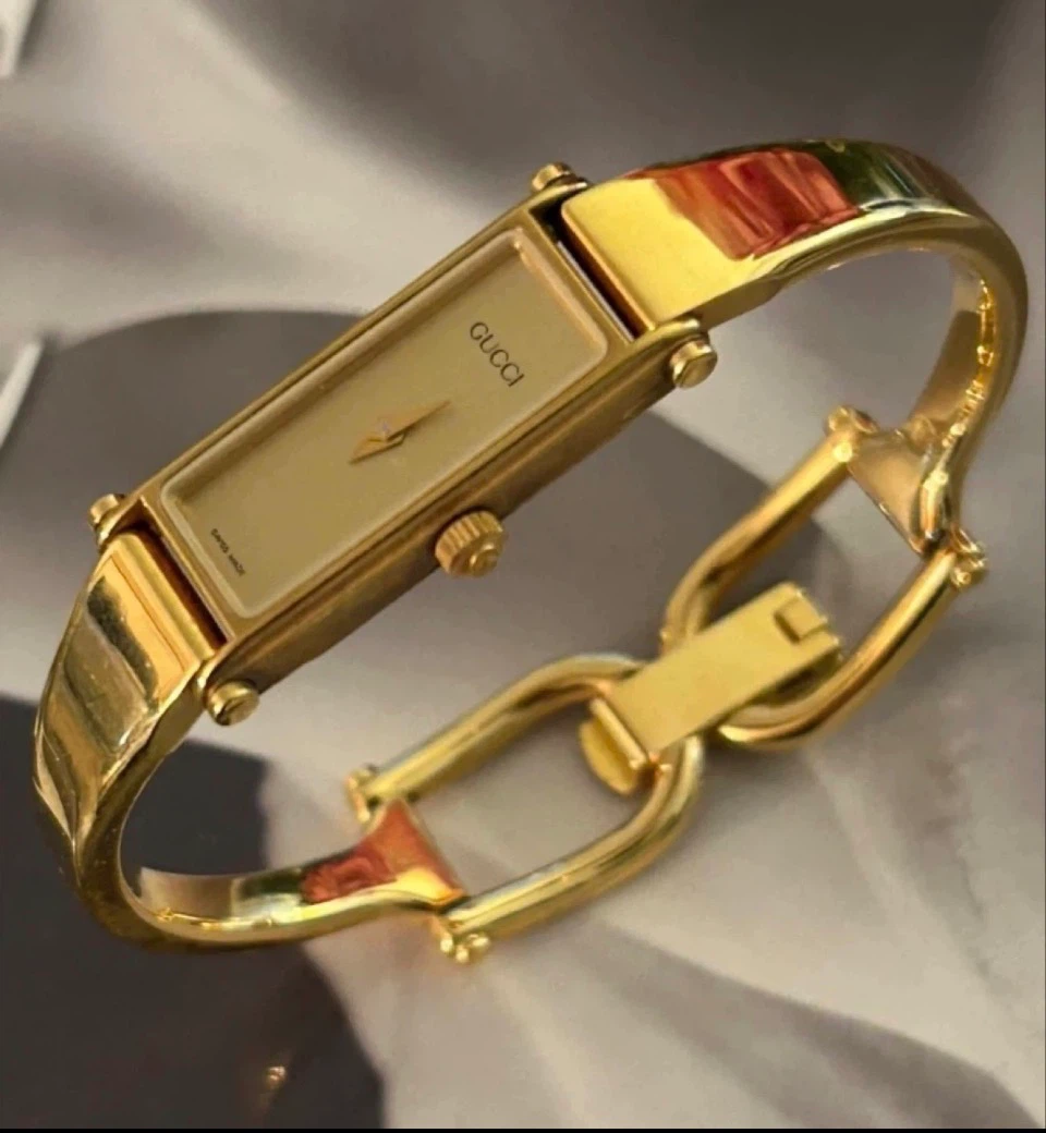 Gucci Watch - Vintage, Gold-Plated, 1990s Swiss Quartz - photo 3