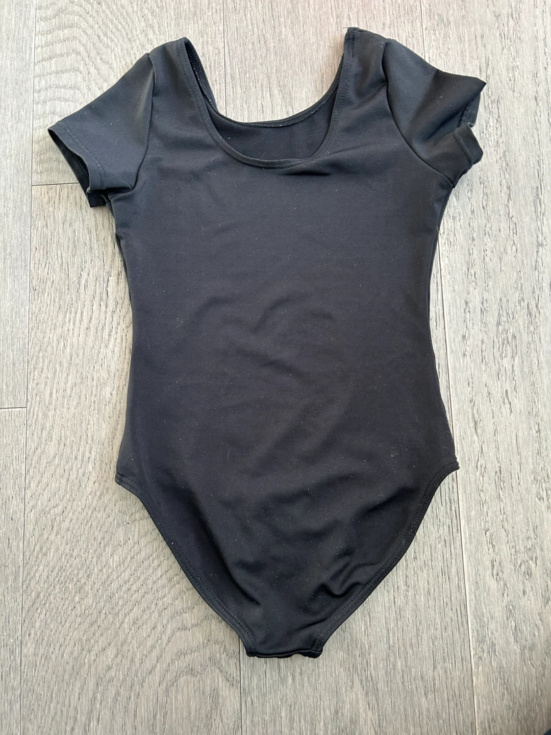 Girls Black Leotard + Shorts, size 4-6 yrs (Brampton) - photo 3