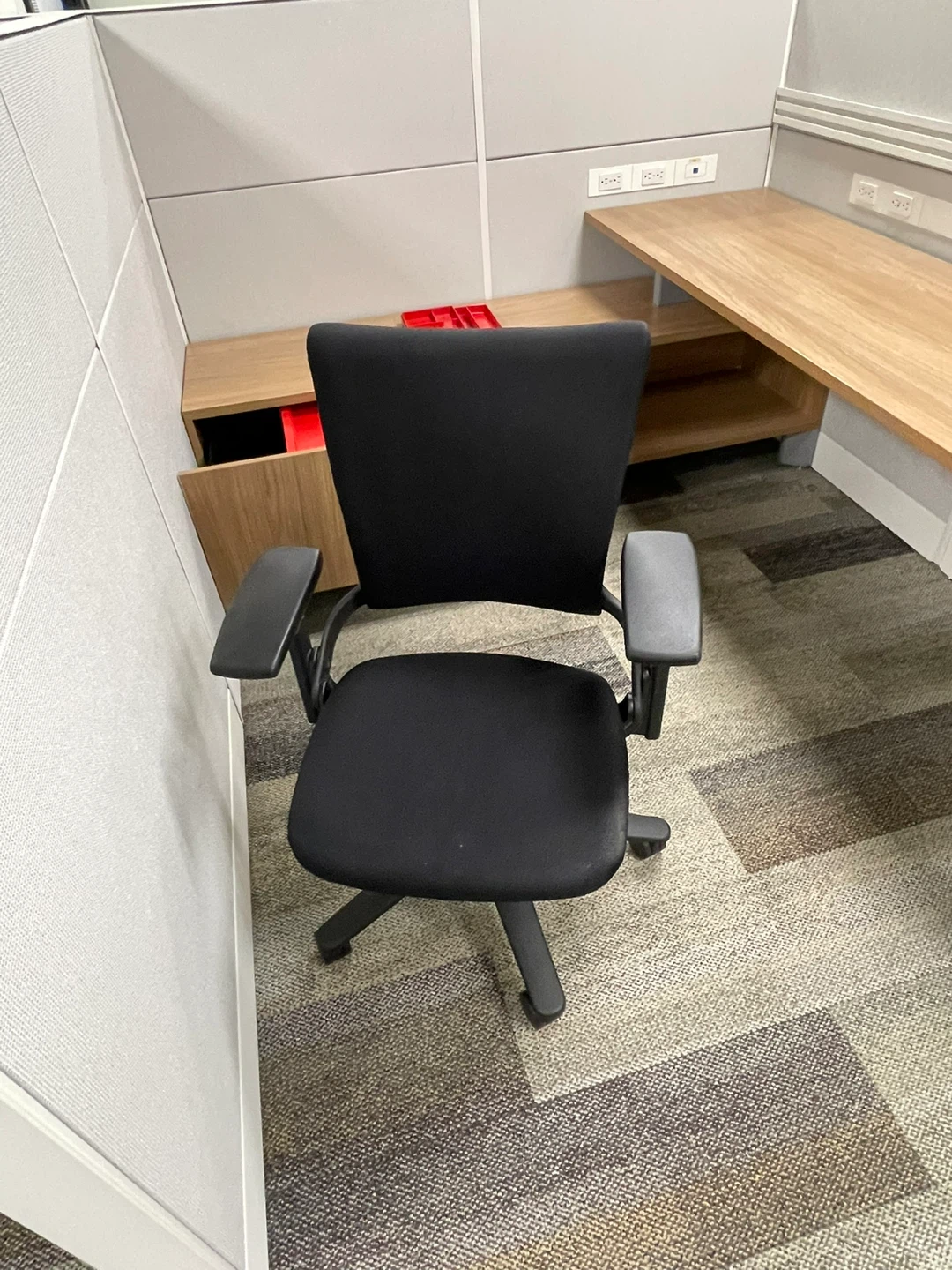 Office chairs - photo 3