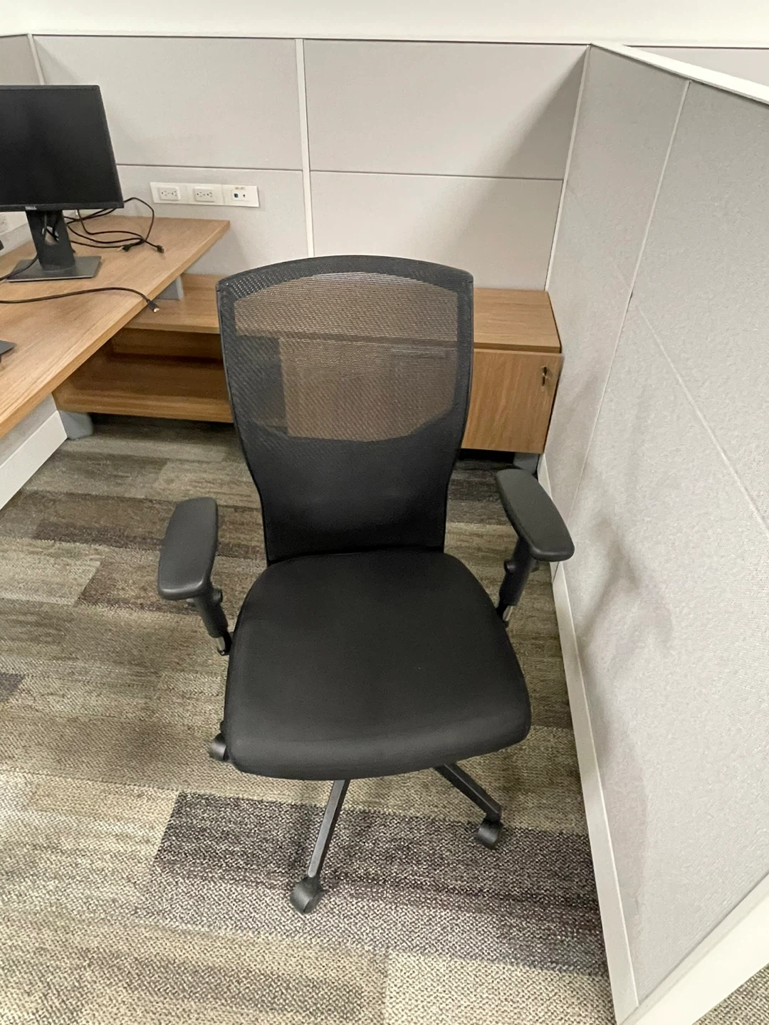 Office chairs - photo 4