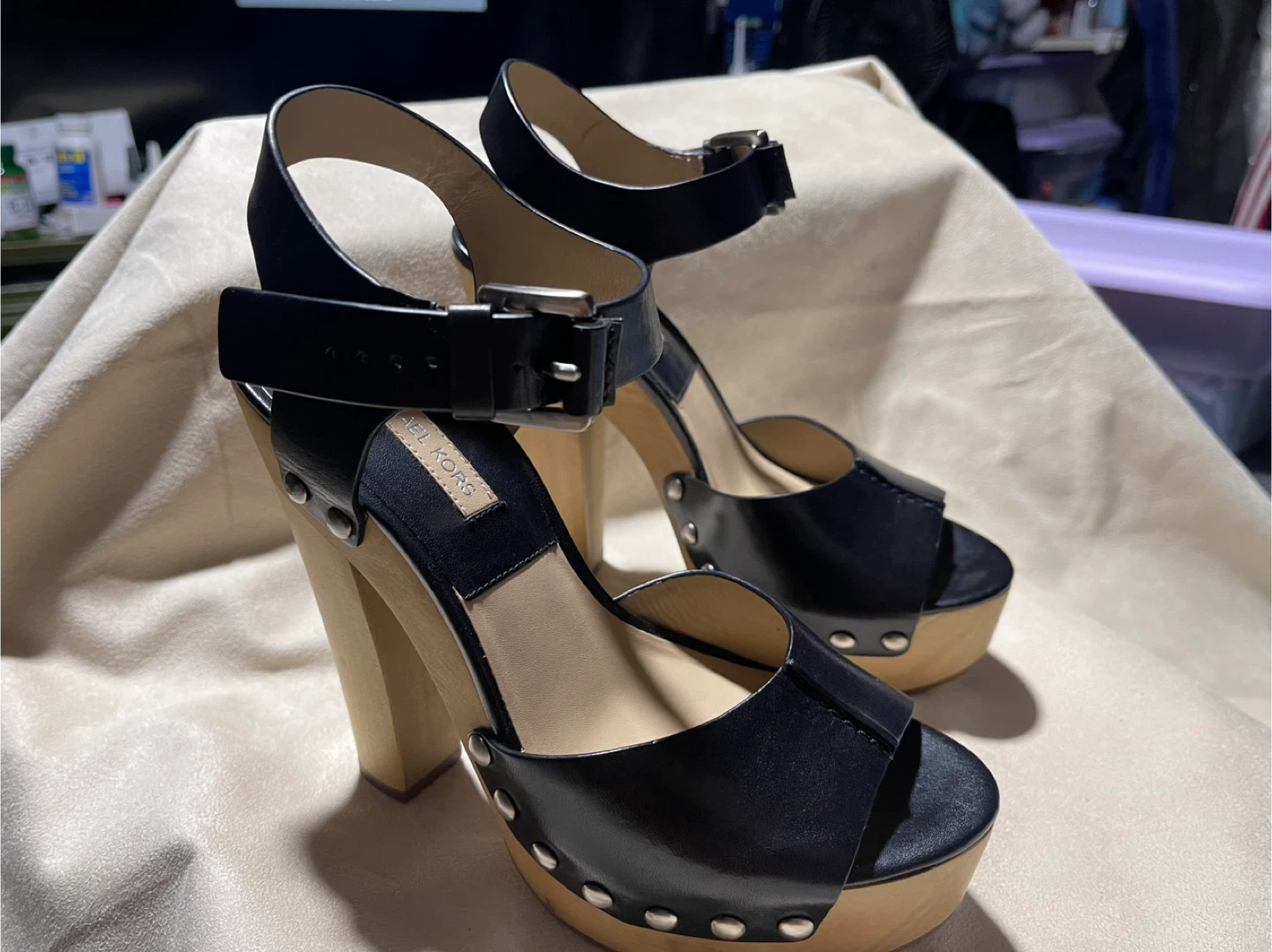 Michael Kors Black Leather Clog Sandals - photo 5