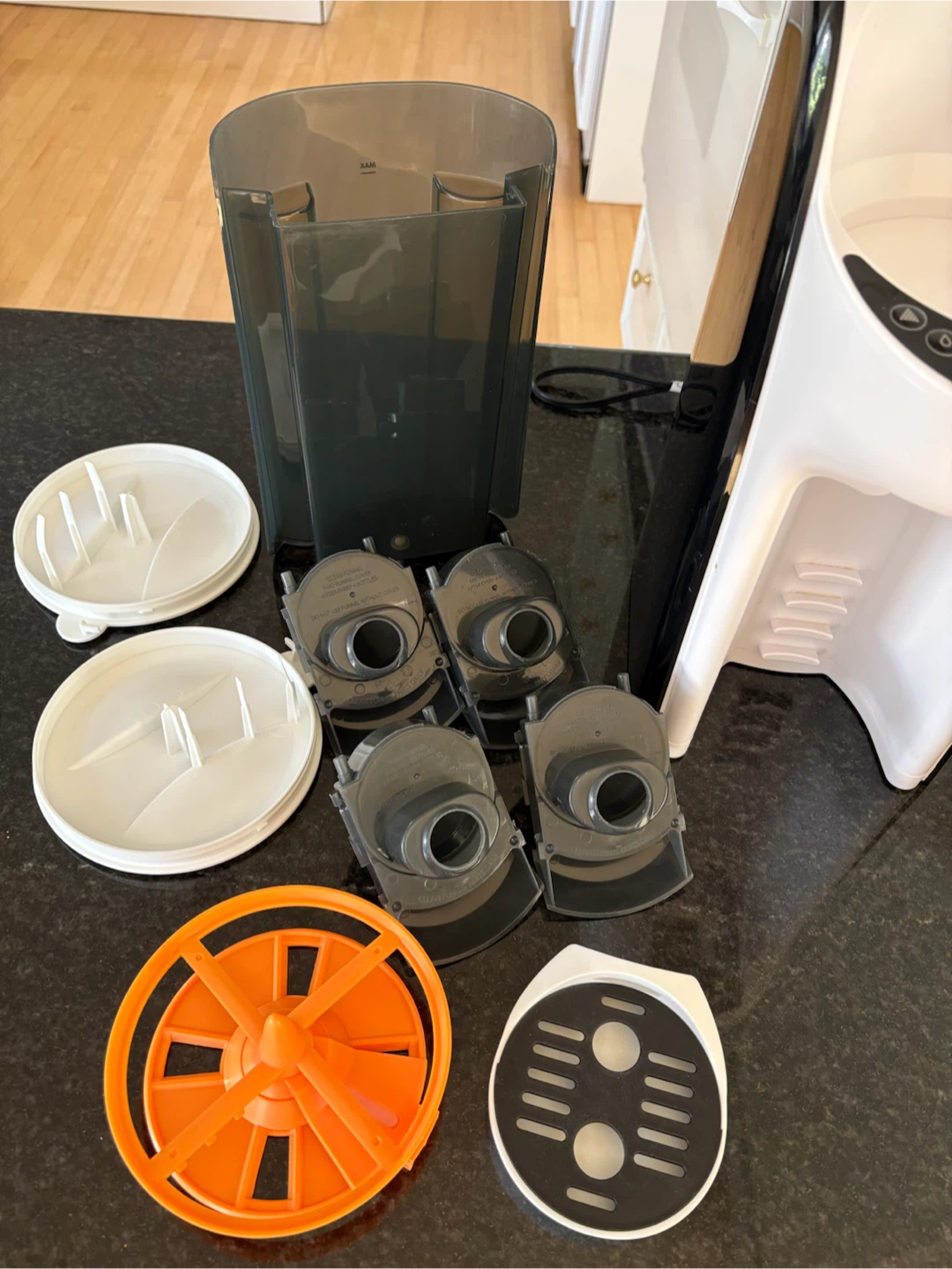 Baby Brezza Formula Pro Advanced - photo 2
