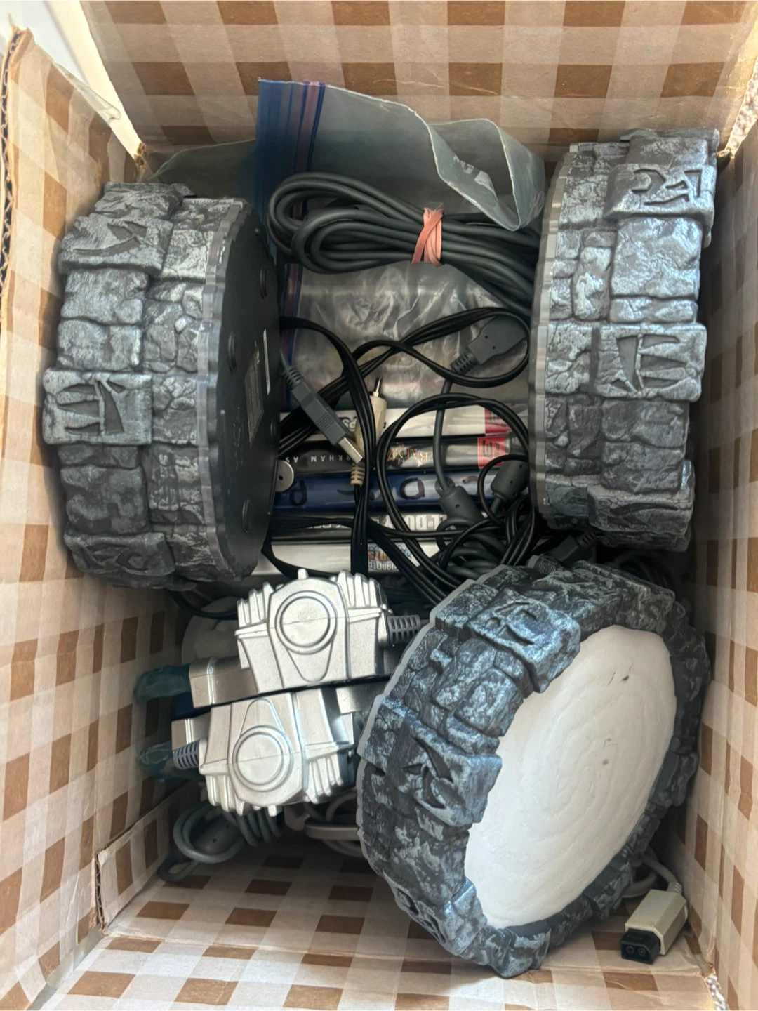 Wii Skylanders box etc - photo 2