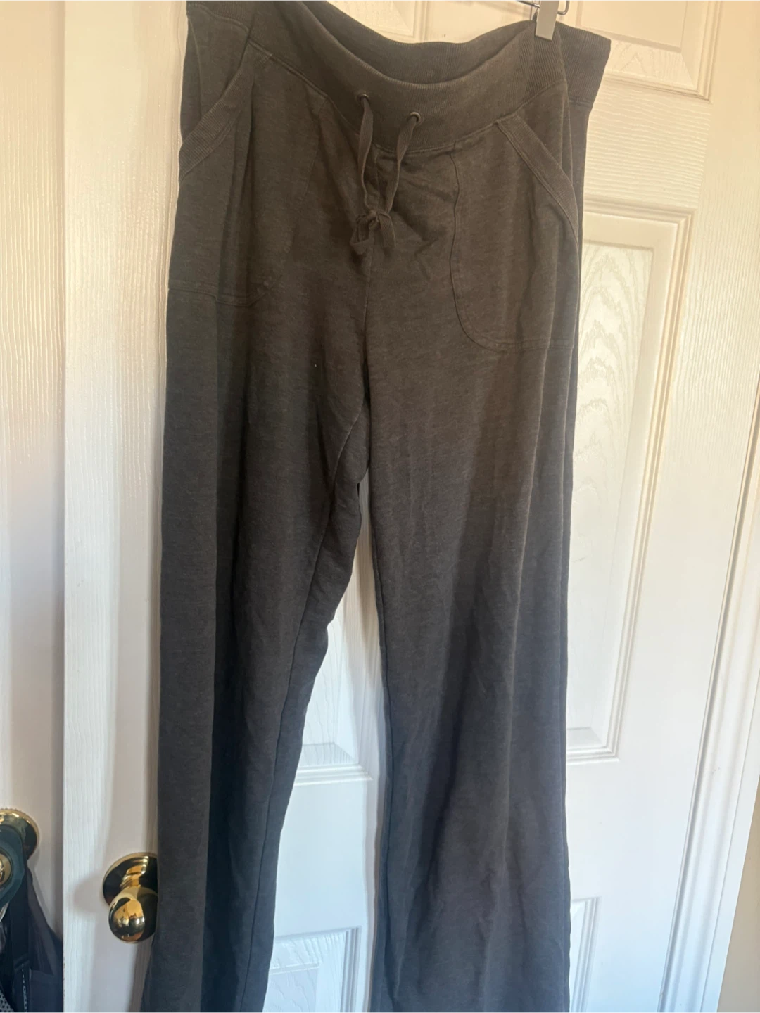 Gorge dark grey lounge pants