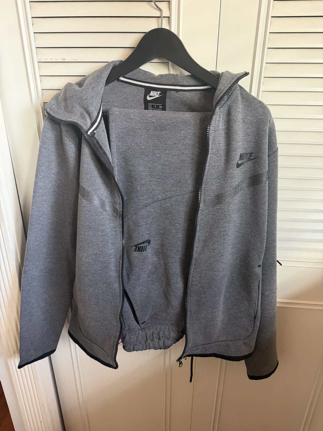 Nike Tech Fleece Tracksuit Grey