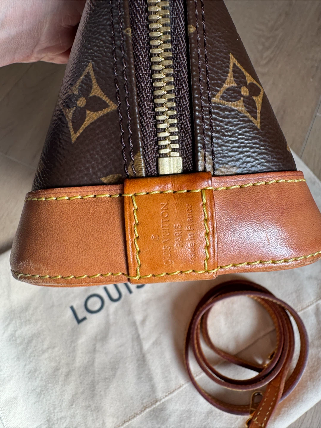 Louis Vuitton Alma BB Handbag - photo 2