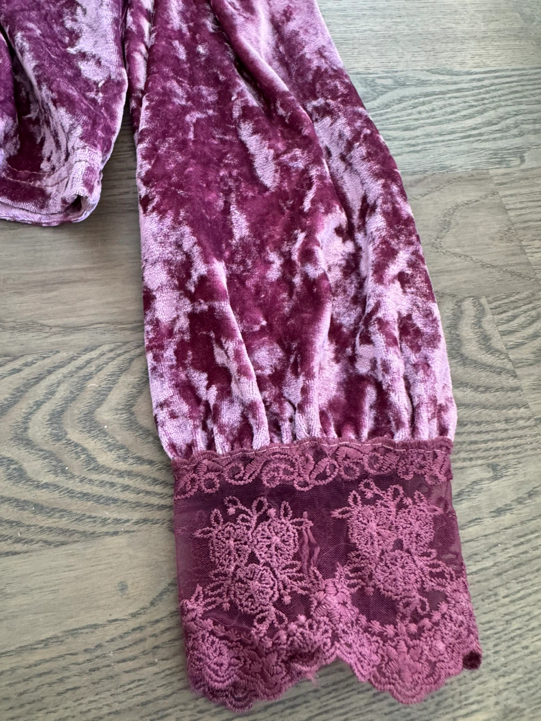 Mauve Crushed Velvet Lace Trim Long Sleeve Top - photo 3