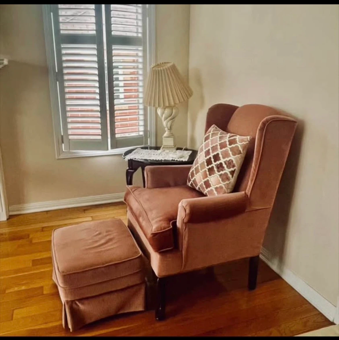 Velvet Wingback Chair and Ottoman - photo 3