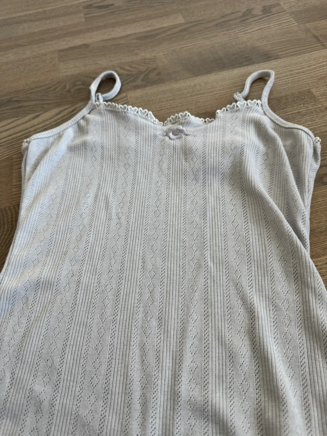 Not your rose- designer’s- Light Blue Grey Lace Trim Tank Top - photo 2
