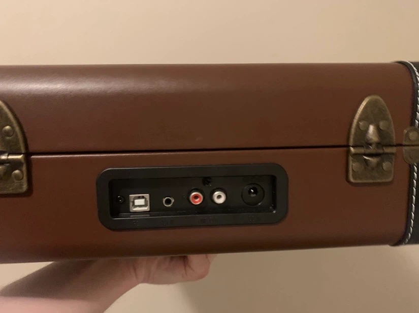Crosley Portable Turntable Brown suitcase - photo 2