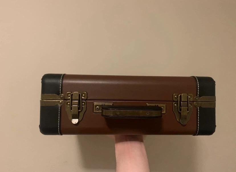 Crosley Portable Turntable Brown suitcase - photo 3
