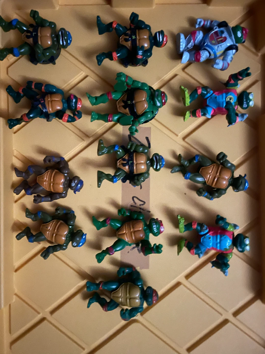 Large Teenage Mutant Ninja Turtles Figure Lot - photo 2