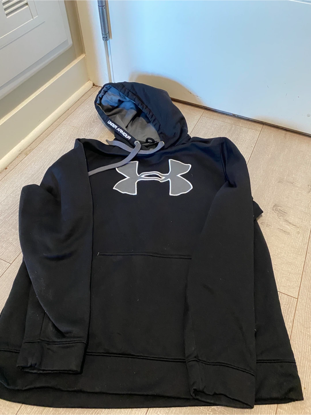 Under Armour Black Hoodie - photo 3