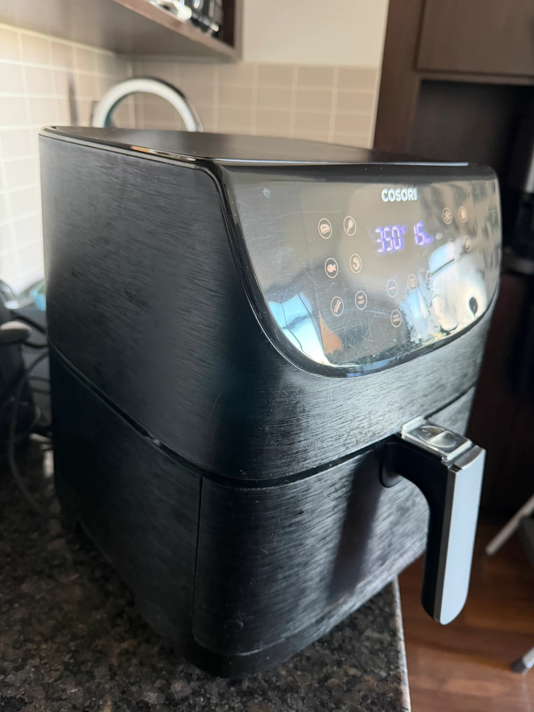 Like new - Cosori Air Fryer Black - photo 2