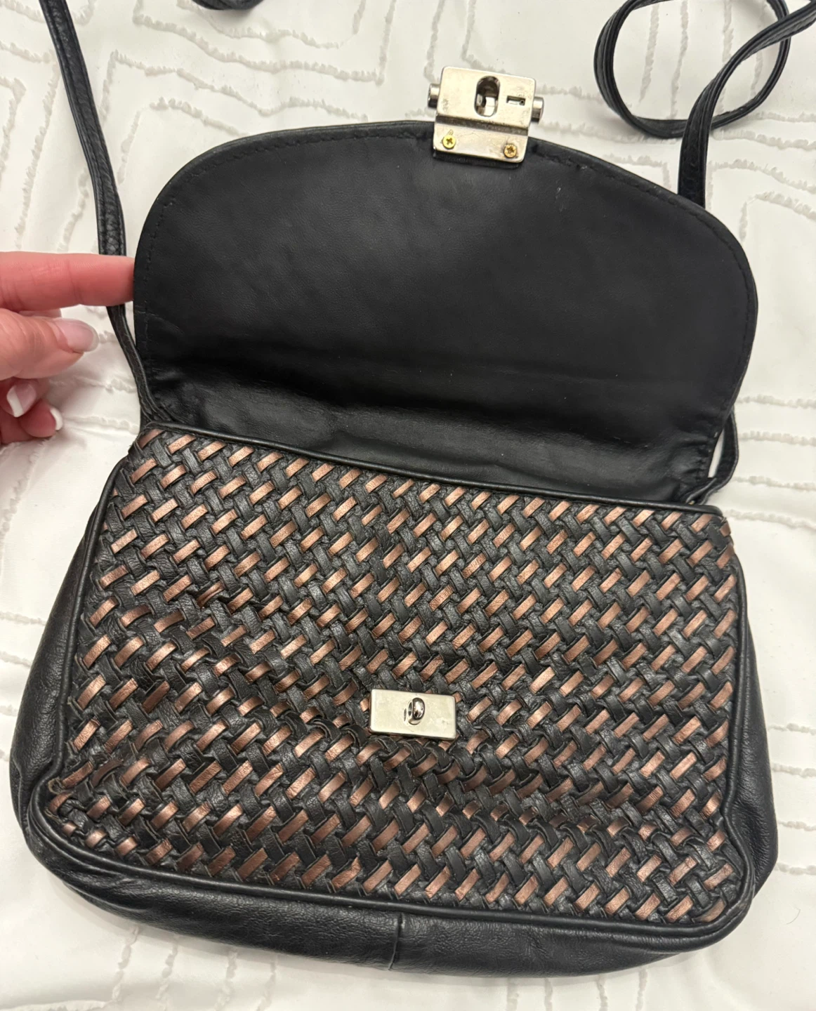 Woven Black and Bronze Crossbody Bag - photo 4