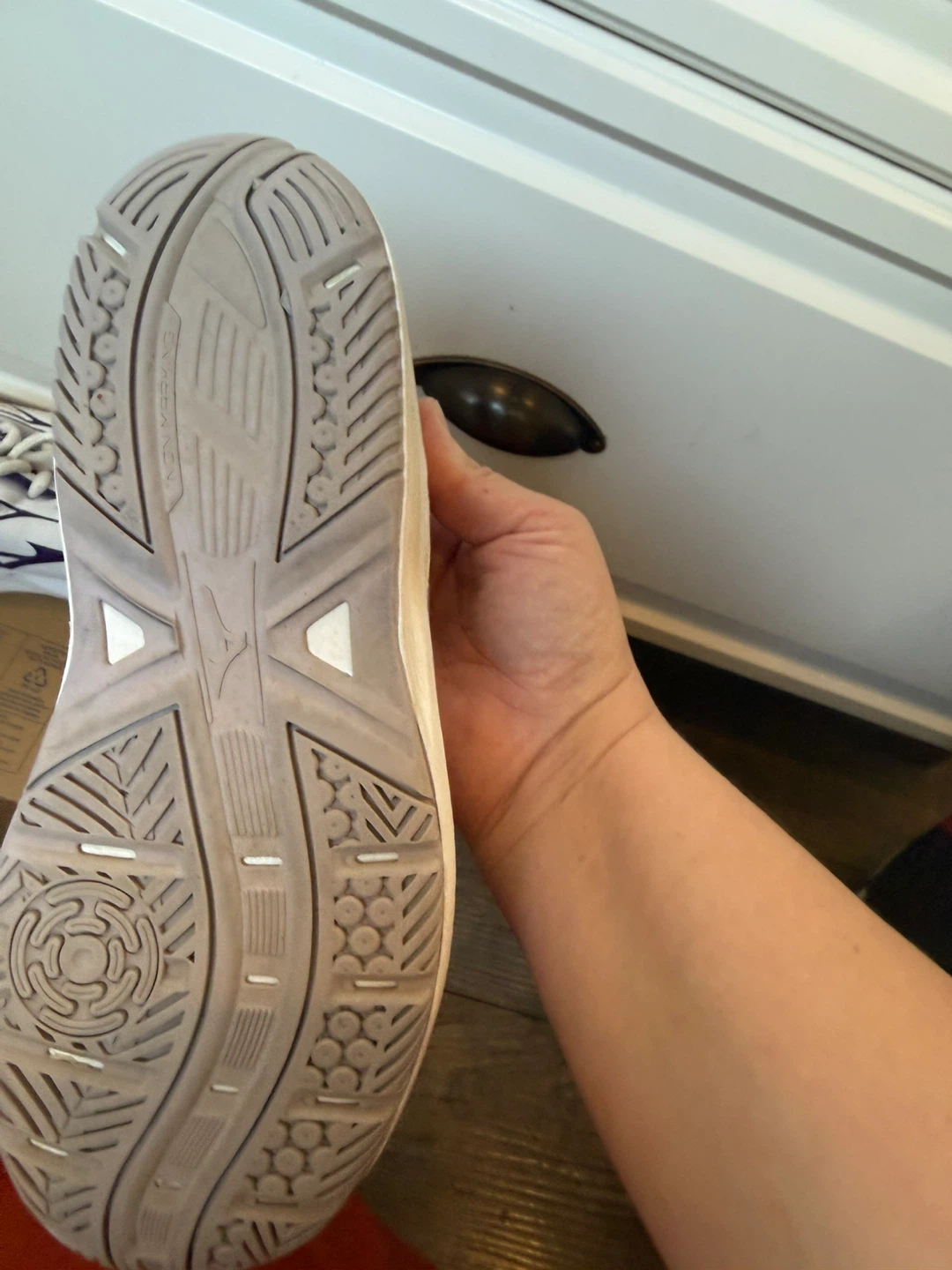 Volleyball shoes size 8 - photo 2