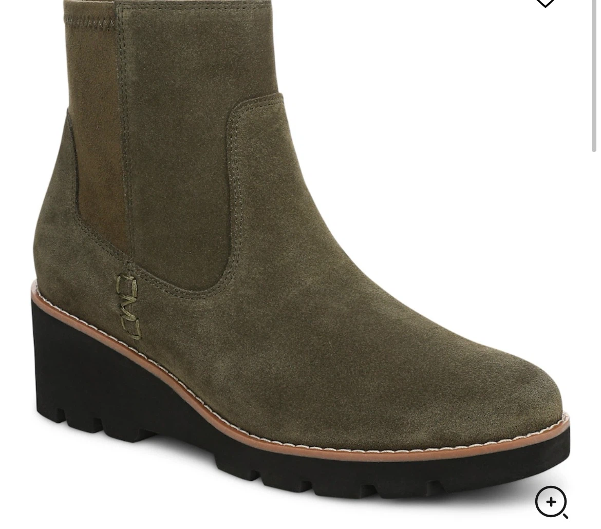 300$ Vionic Olive Suede Wedge Boots - photo 2