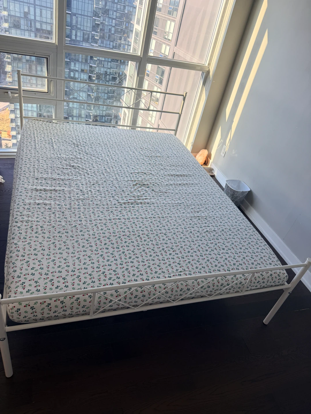 White Metal Queen Size Bed Frame