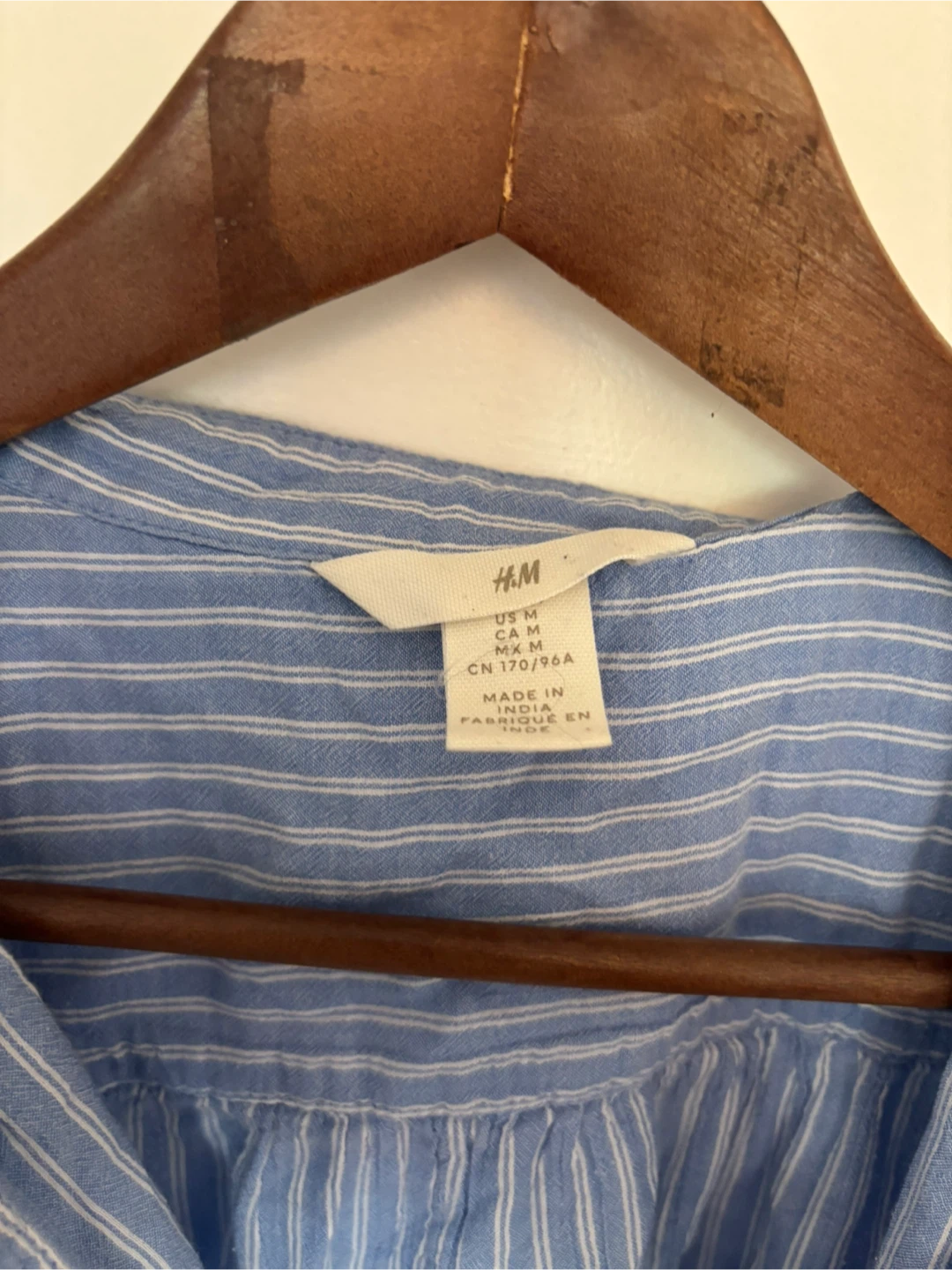 H&M blue and white striped shirt - photo 2
