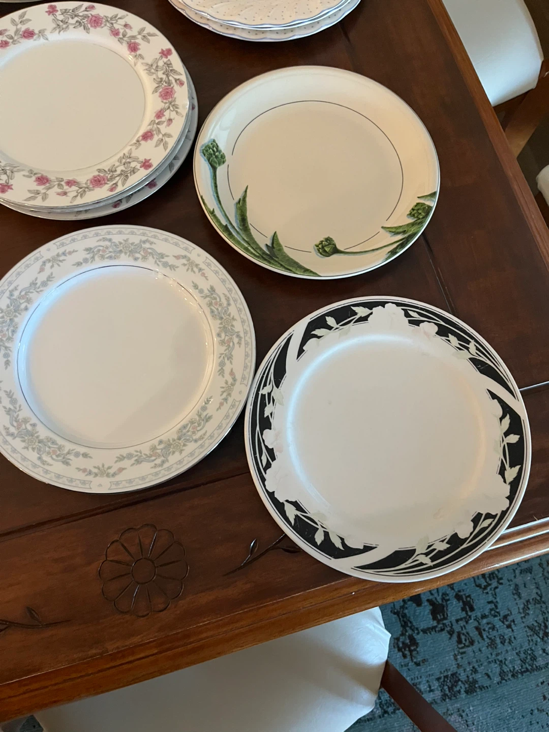Vintage set Assorted Mixed Dinner Plates - photo 2