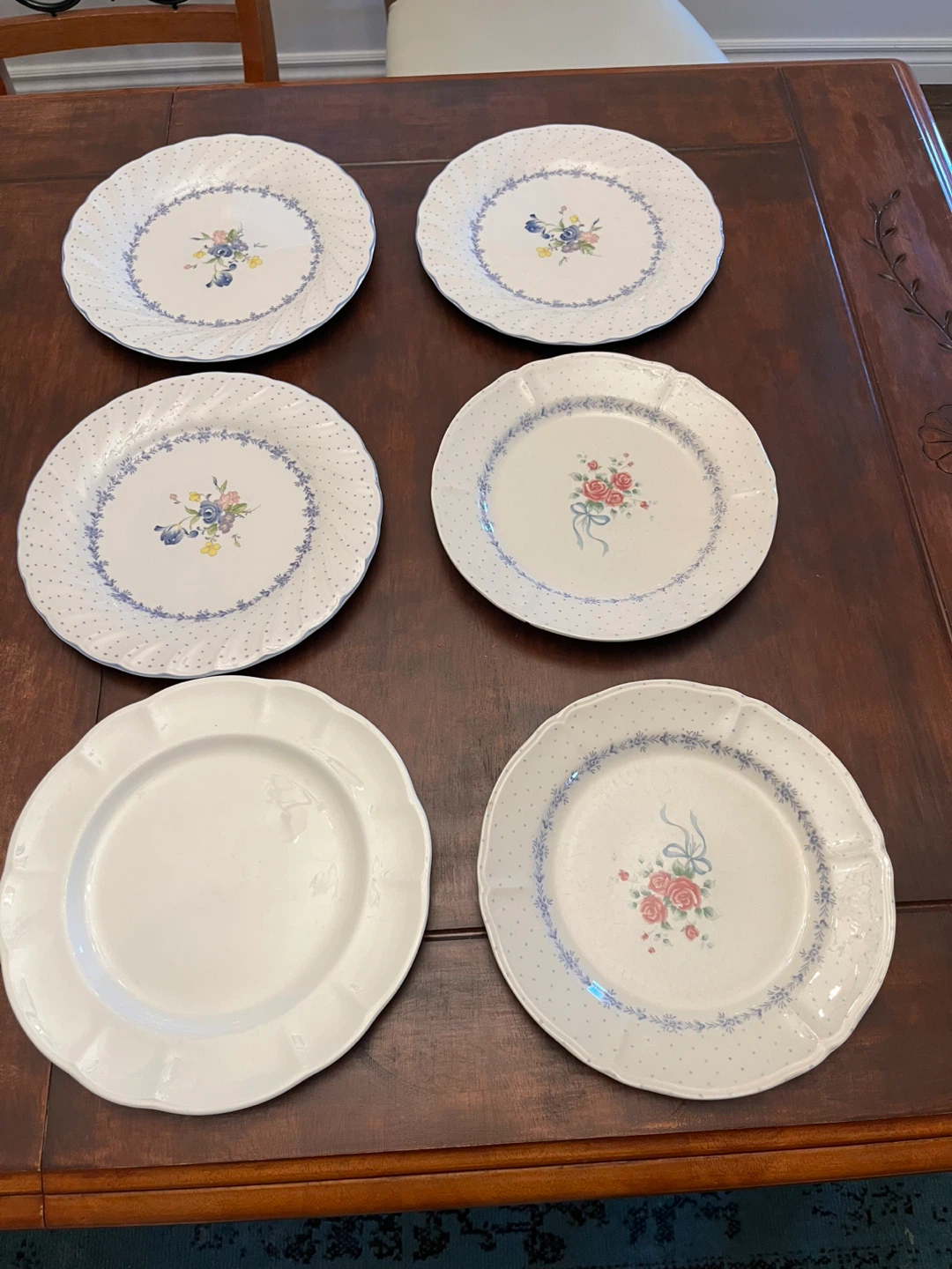 Vintage Set of 6 Mixed Floral Pattern Dinner Plates