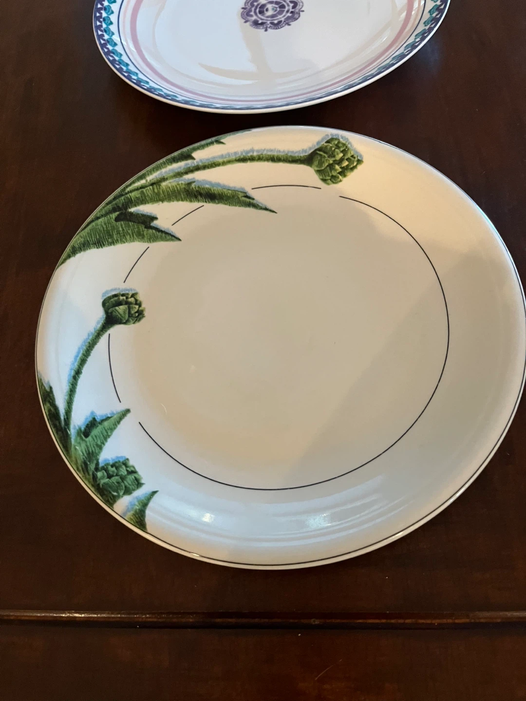 Vintage Two Assorted Dinner Plates - photo 2
