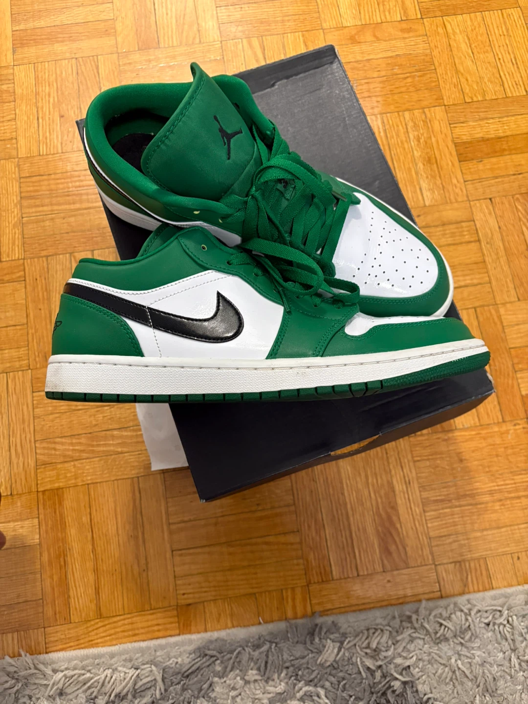 Nike Air Jordan 1 Low Pine Green - photo 2