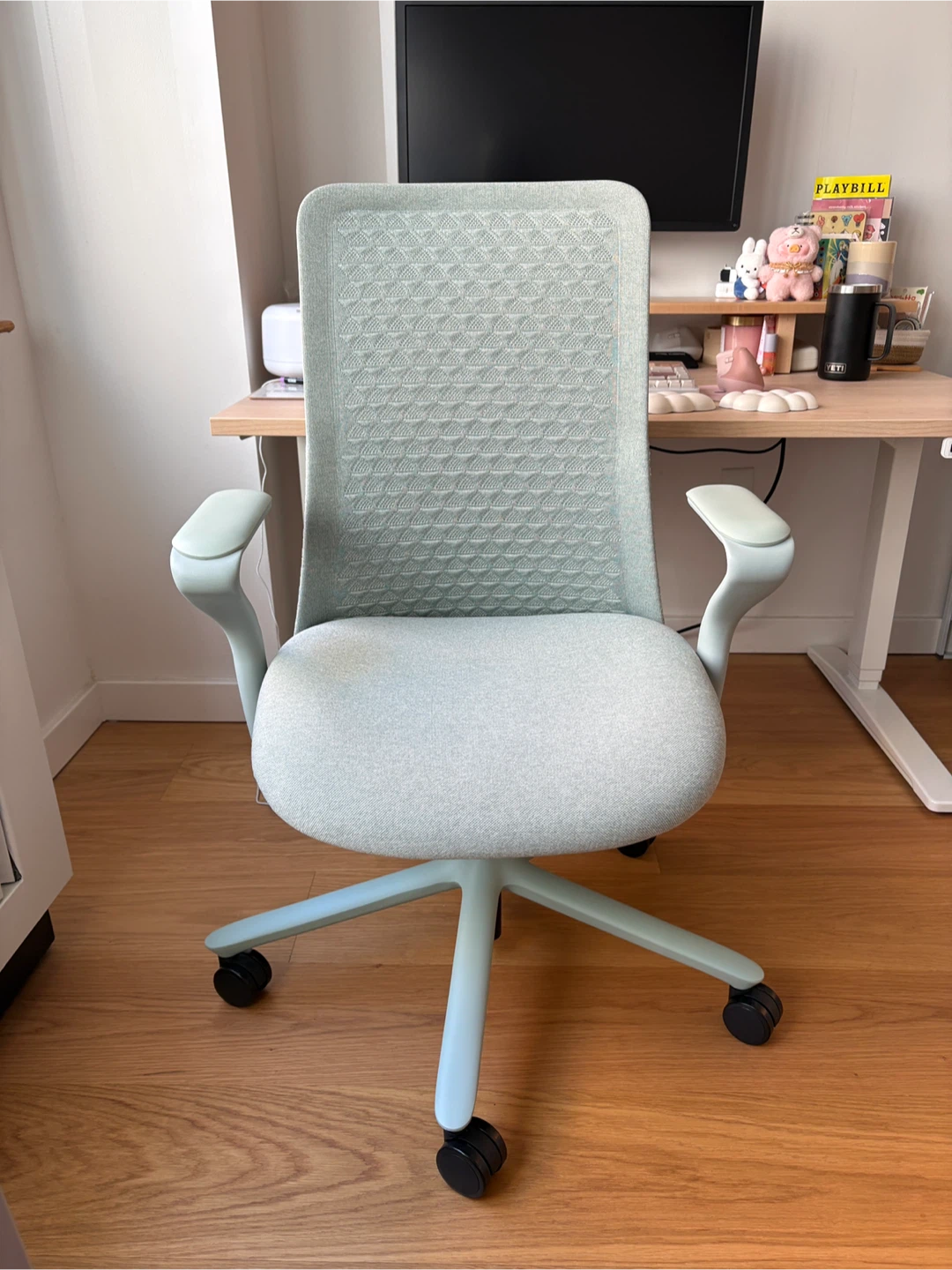 Branch Ergonomic Chair in Mint - photo 2
