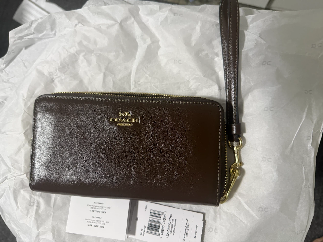 Coach Crinkled Leather Zip Wristlet Maple Authntic - photo 2