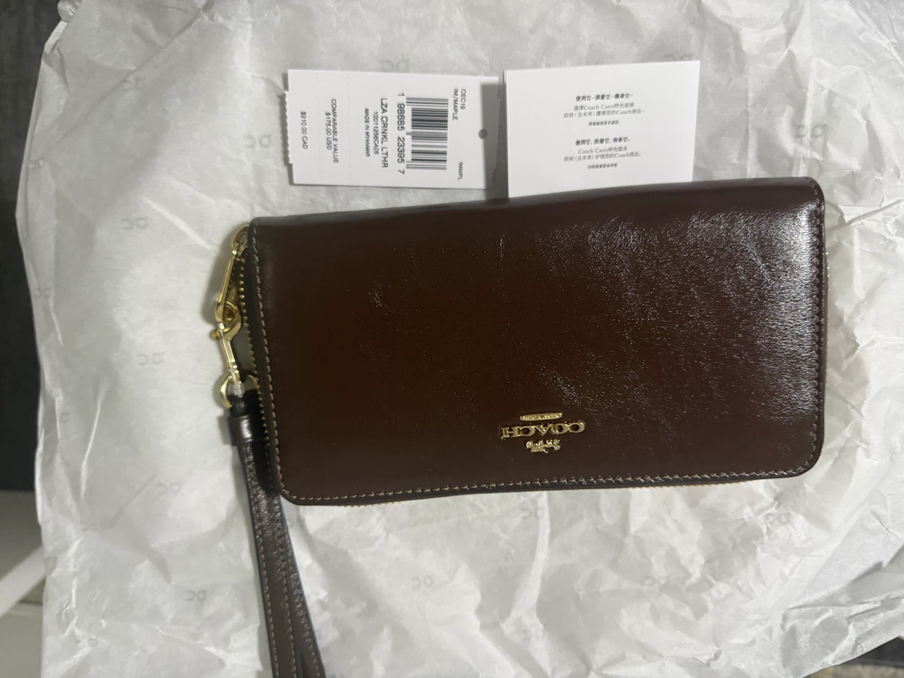 Coach Crinkled Leather Zip Wristlet Maple Authntic - photo 4