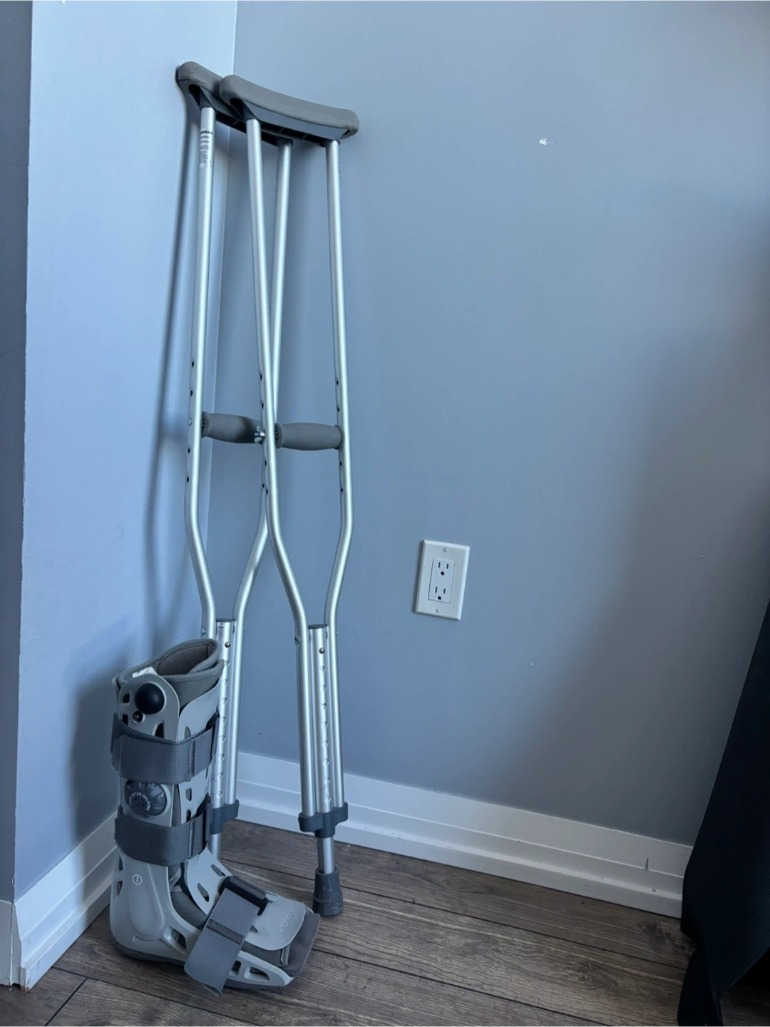 Aircast walking boot and adjustable crutches