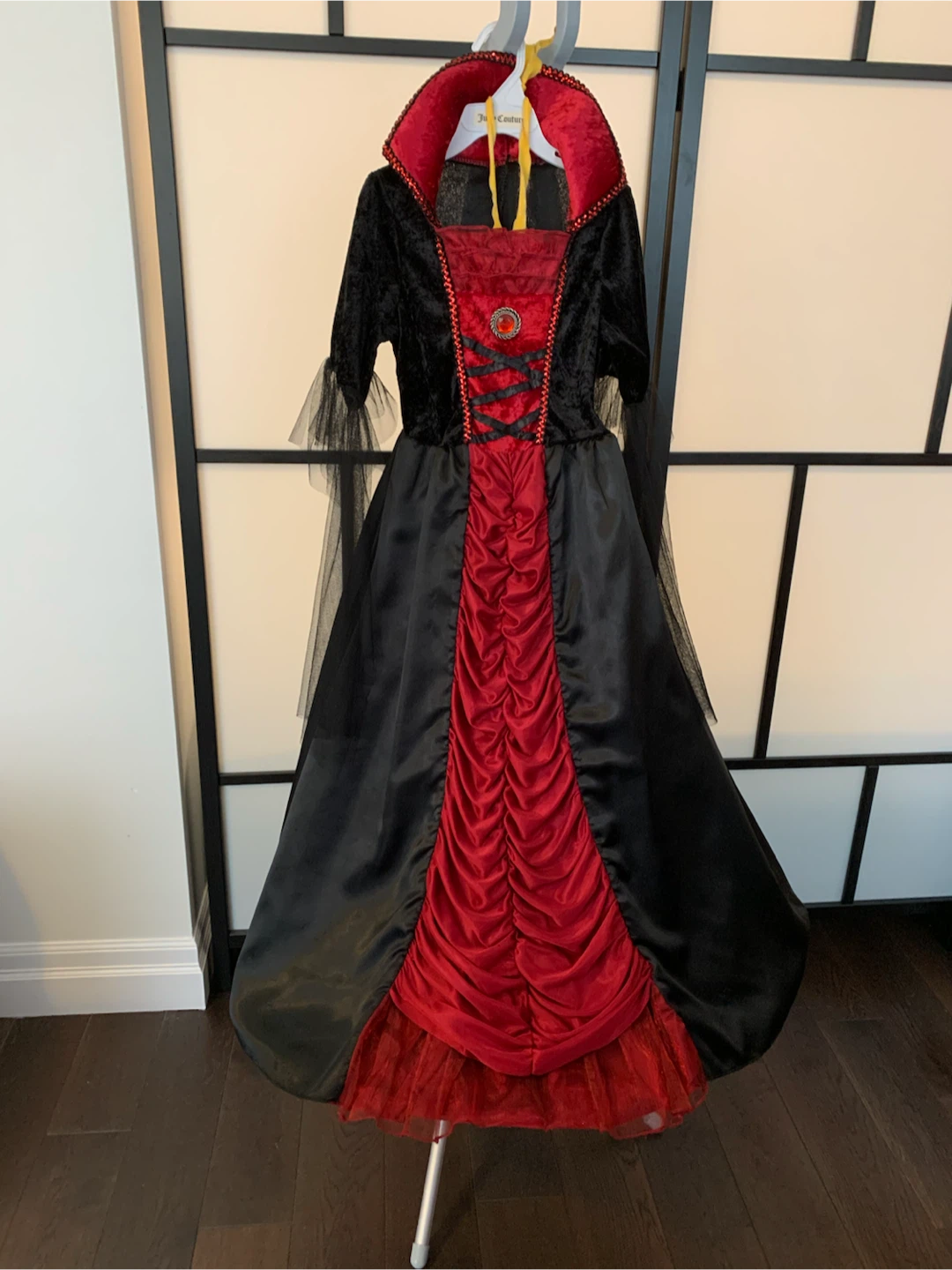 Spirit Halloween Kids Regal Vampira