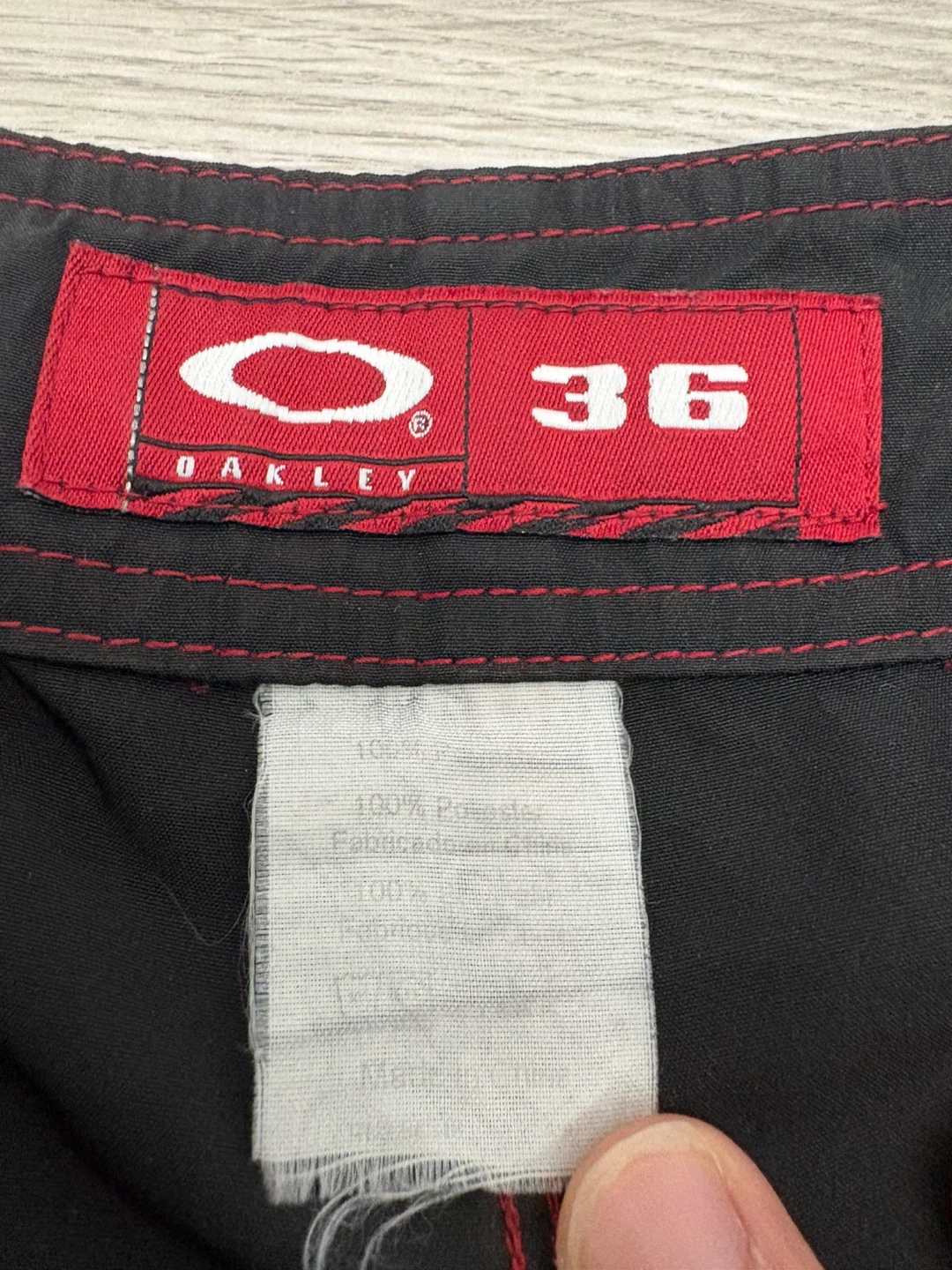 Oakley Board Shorts Size 36 - photo 3
