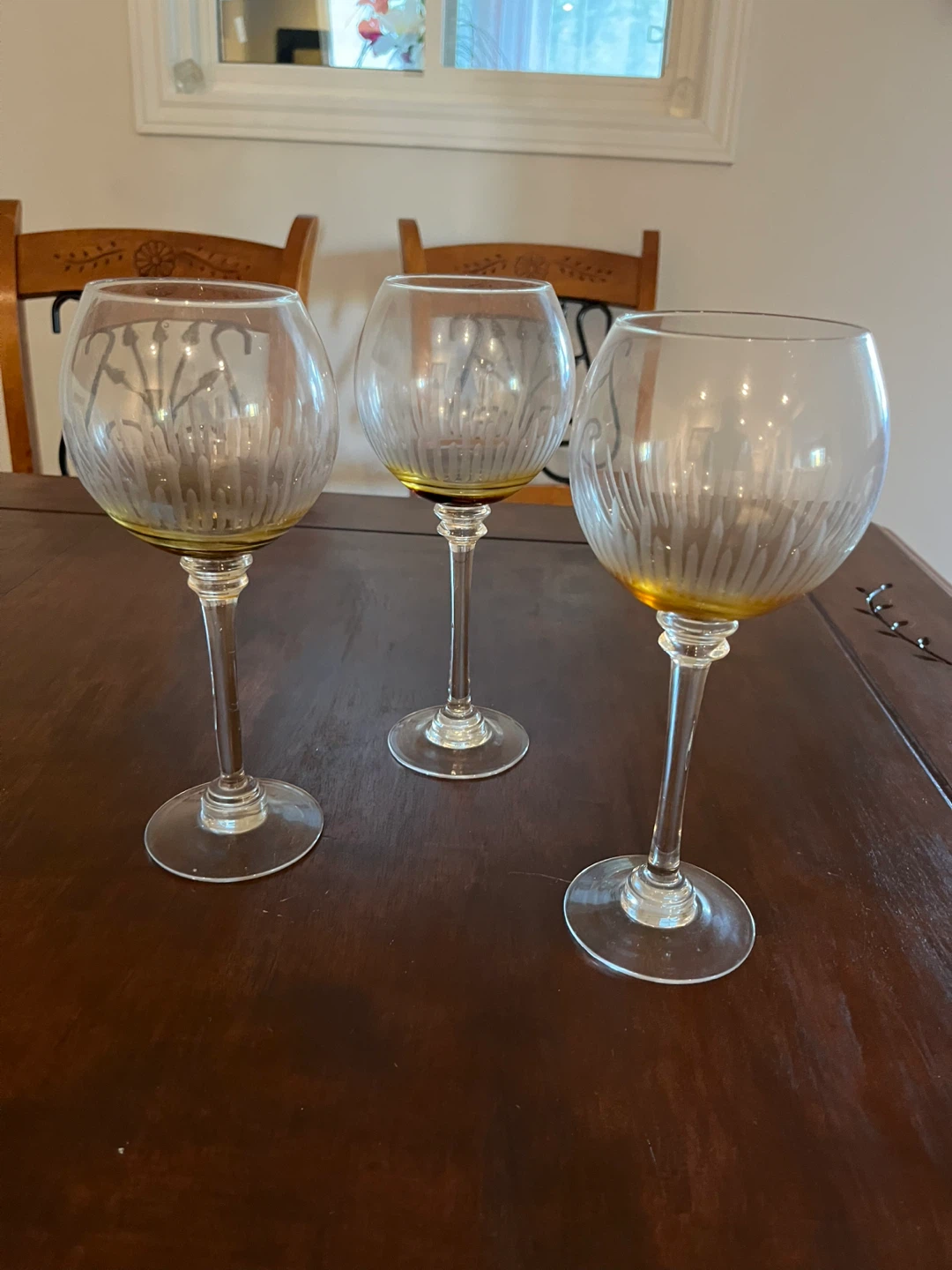Vintage Set of 3 Etched Amber Base Wine Glasses - photo 2