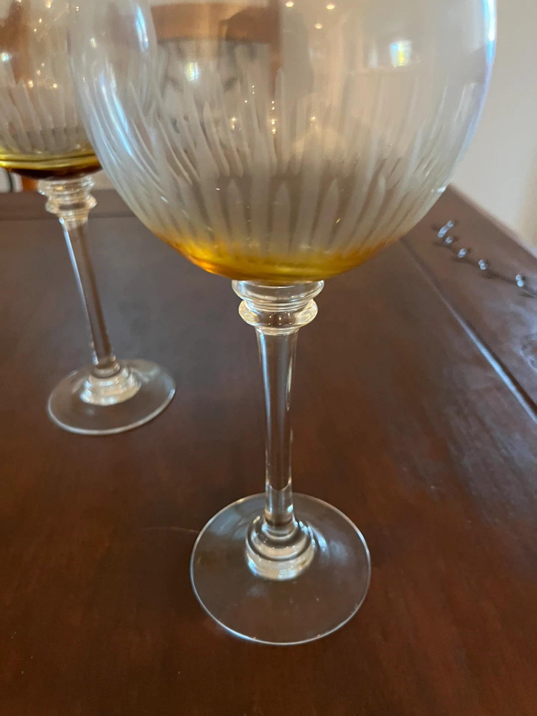 Vintage Set of 3 Etched Amber Base Wine Glasses - photo 4