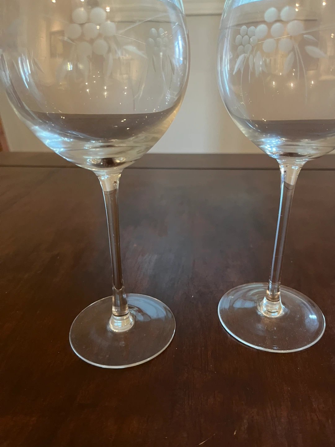 Vintage Set of 2 Etched Wine Glasses - photo 3