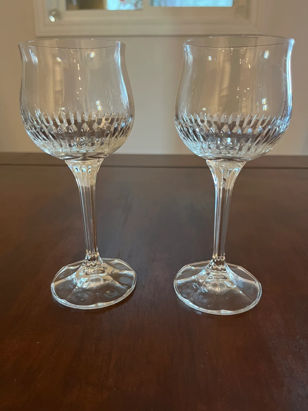 Vintage Set of 2 Crystal Wine Glasses