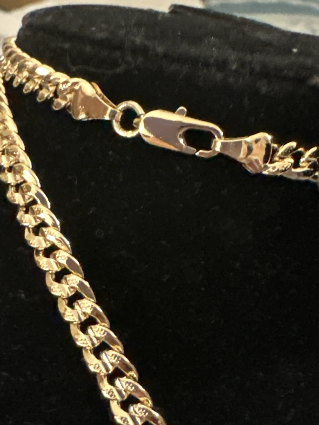 14kGold-Tone laminated w Crucifix Pendant Necklace - photo 3