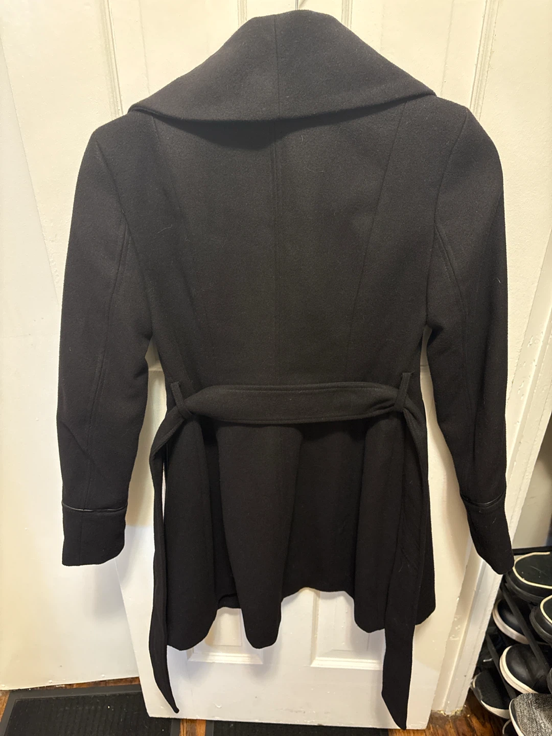 EVERNEW Melbourne black wool coat moving out sale - photo 3